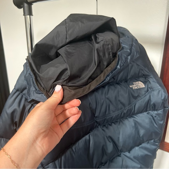 Northface 550 Puffer Ski Jacket in Navy Blue - Picture 16 of 16